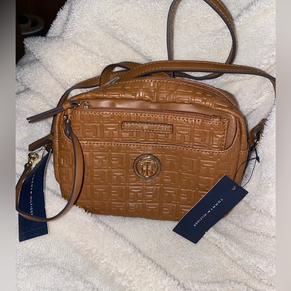 Tommy Hilfiger leather purse with coin / wallet department, crossbody purse - Picture 3 of 5